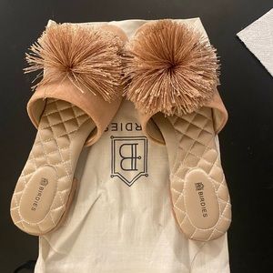 Never worn Birdies Songbird size 6.5 in blush. original box w/ shoe bag & tissue